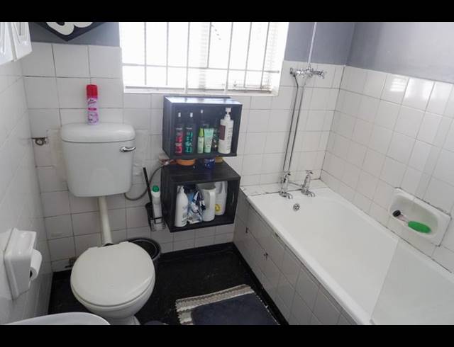 2 BEDROOM APARTMENT FOR SALE IN LEMOENKLOOF